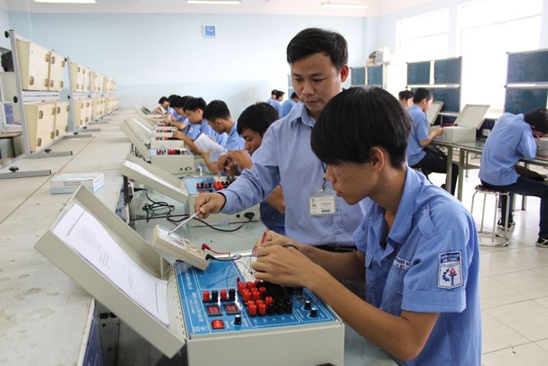 ngành học dễ xin việc