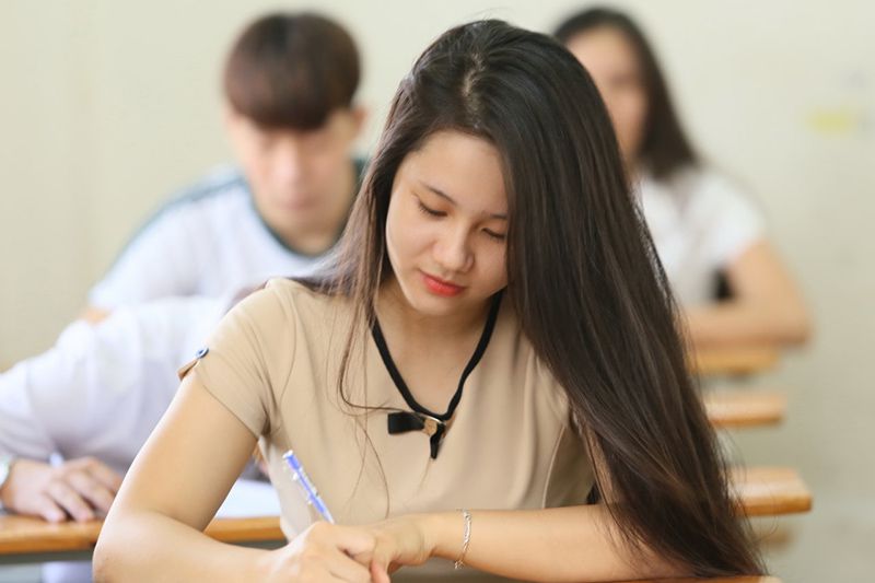 Cách luyện thi A-level theo tài liệu A-level test prep books